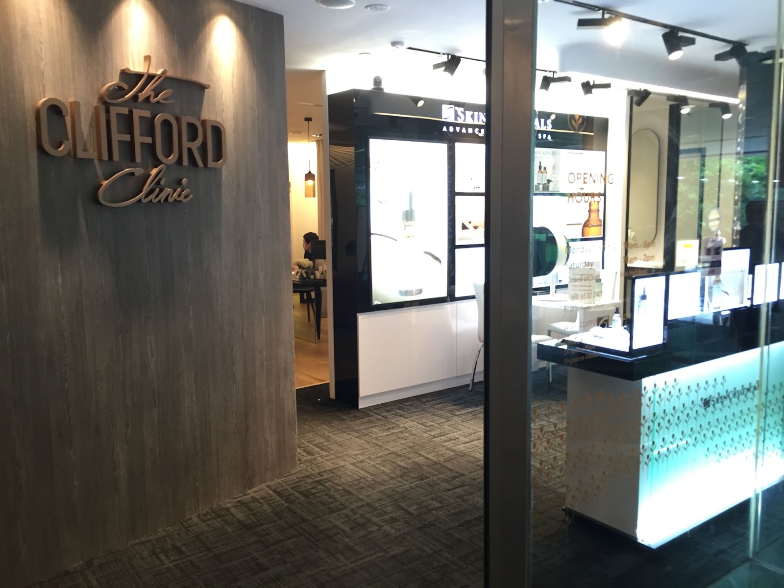 The Clifford Clinic's Front Desk