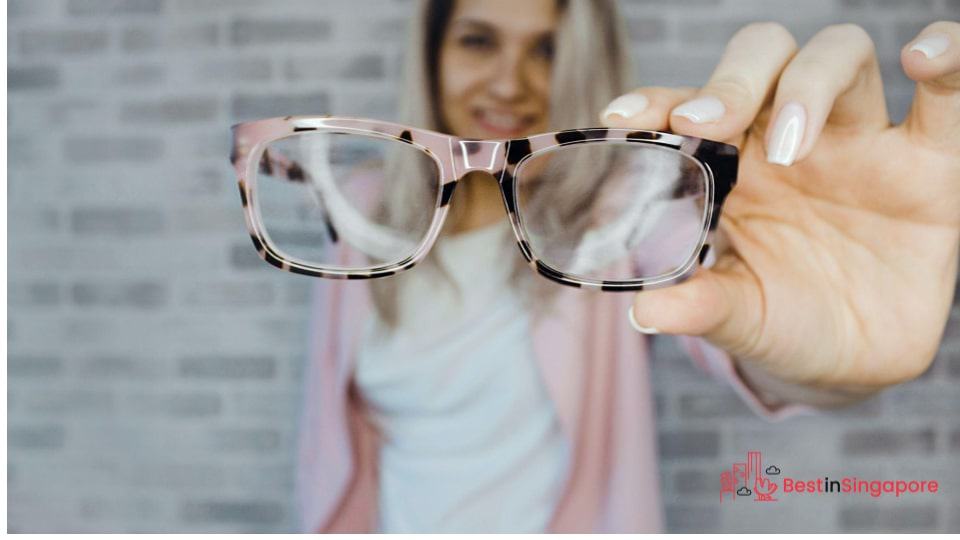 Get a comprehensive eye check