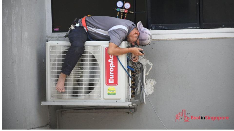 Knows air conditioners inside and out