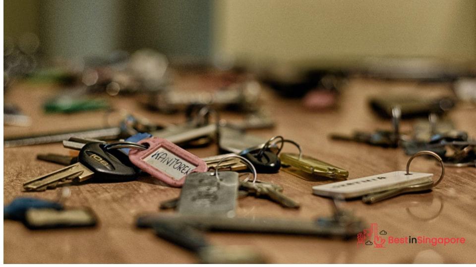 Less key clutter