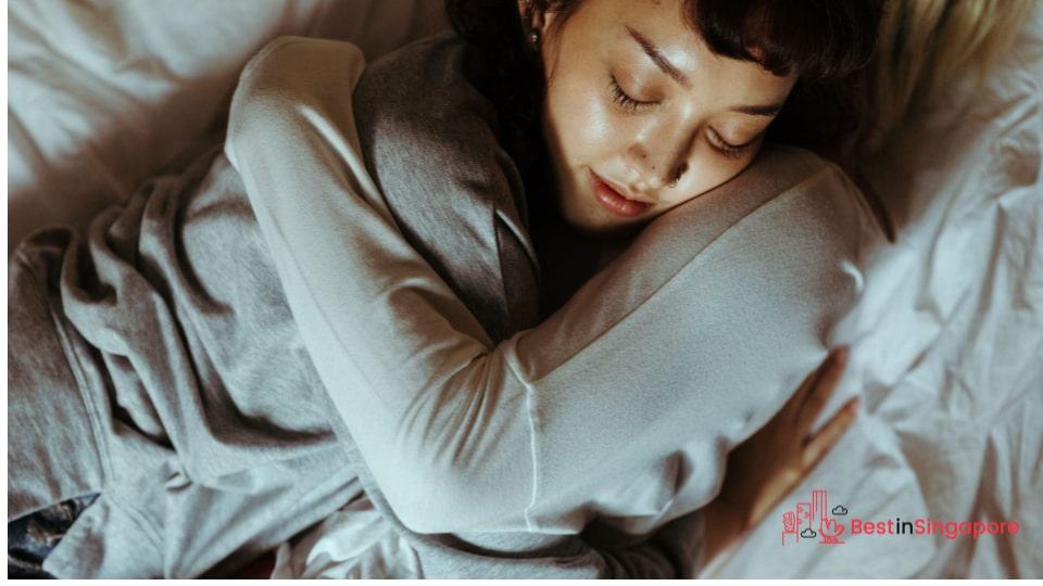 Stick to a sleep routine