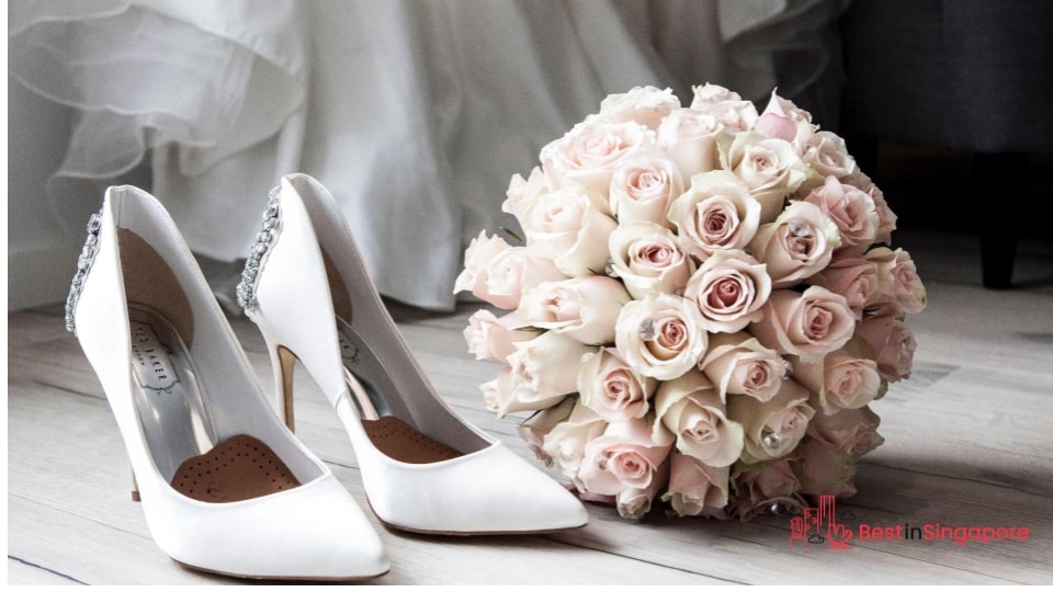 Come up with a wedding budget