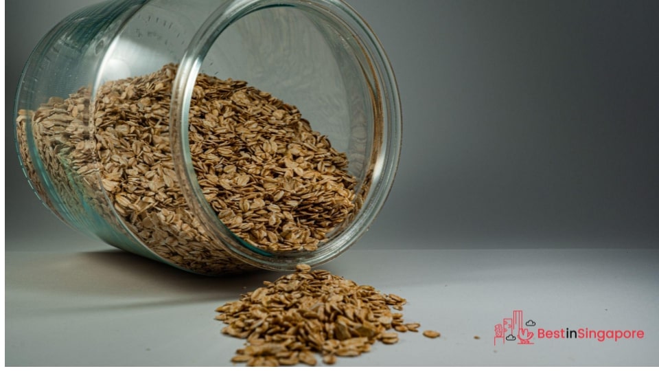 Exfoliating oat scrub