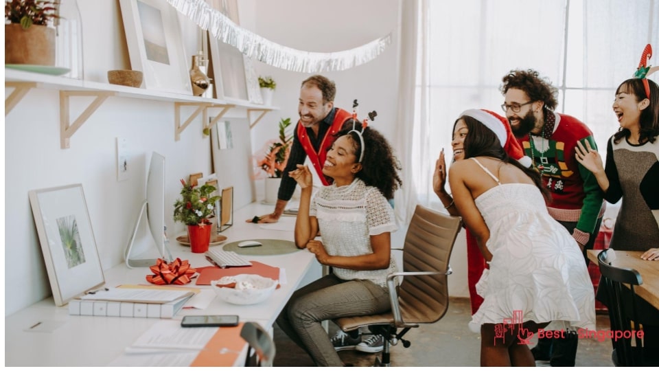 Virtual meeting rooms encourage people to keep in touch and interact regularly
