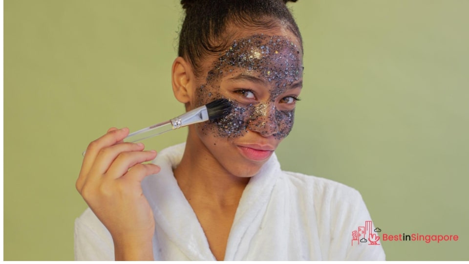 Why For dull skin. How By using facial scrubs!