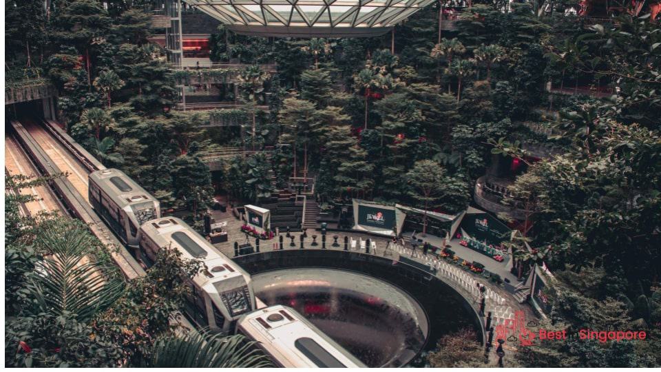 Singapore has an efficient transportation system