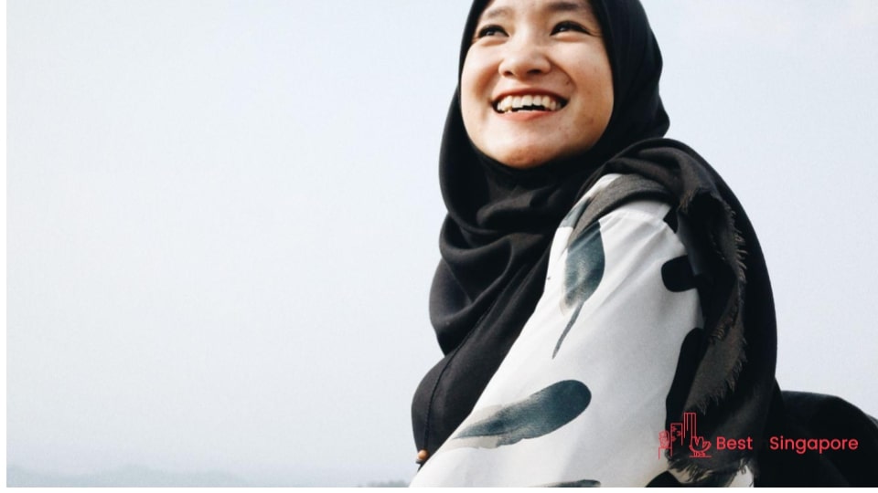 Around 15.6% of Singapore's residents are Muslims