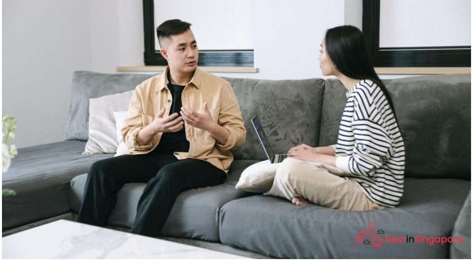 Are most Singaporeans bilingual