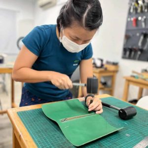 Learn leathercrafting at Maketh Project