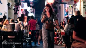 What are some tips for visiting Arab Street in Singapore