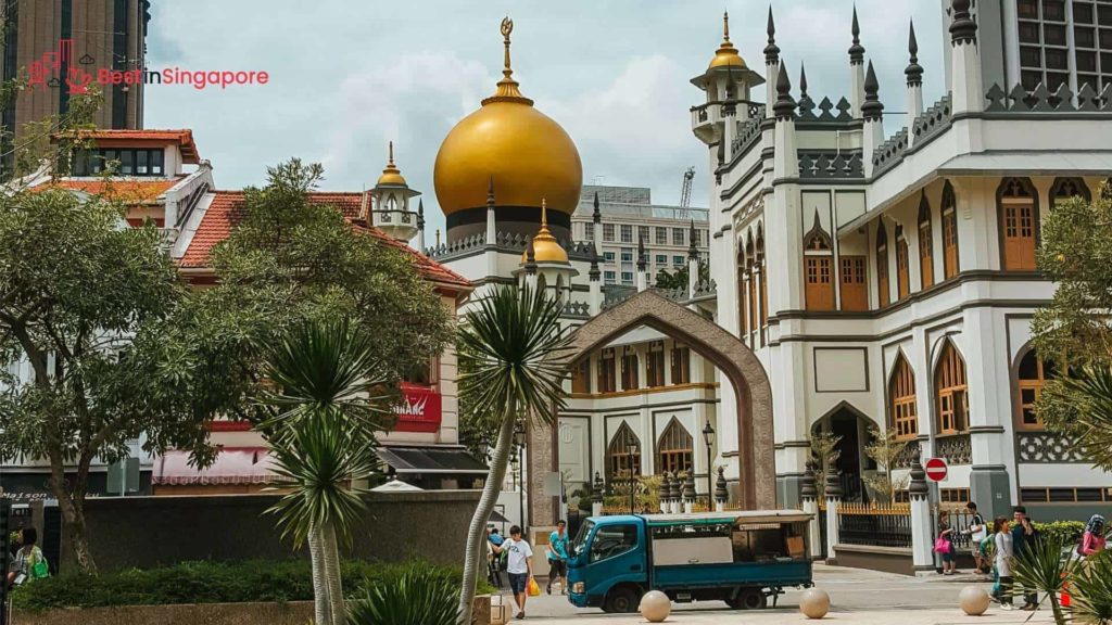 What are the attractions to see on and near Arab Street
