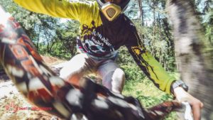 What should I wear if I want to go mountain biking in Chestnut Nature Park