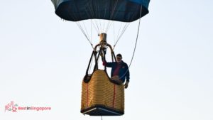 Is riding a hot-air balloon in Singapore really safe