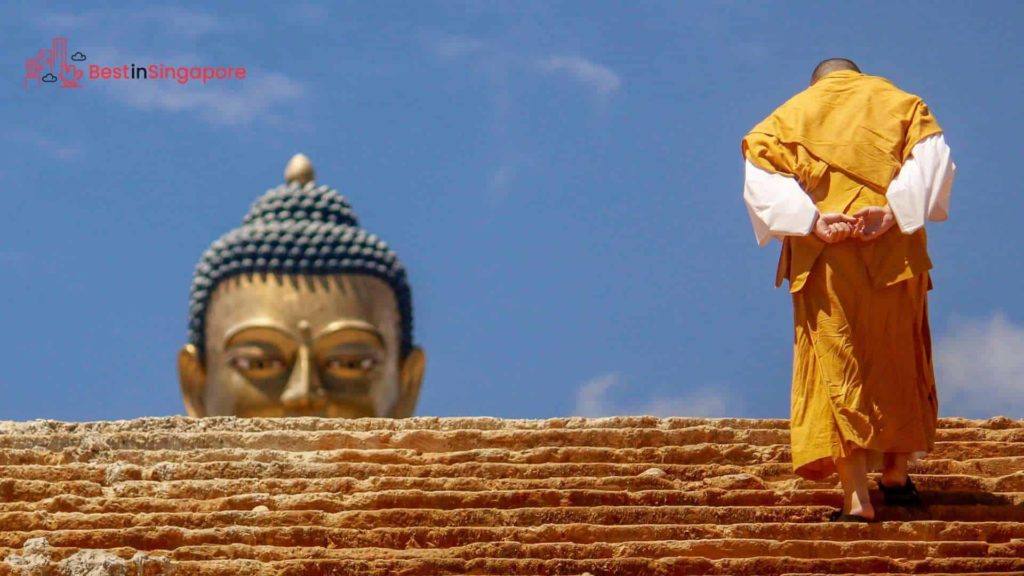 Paying Homage to the Buddha