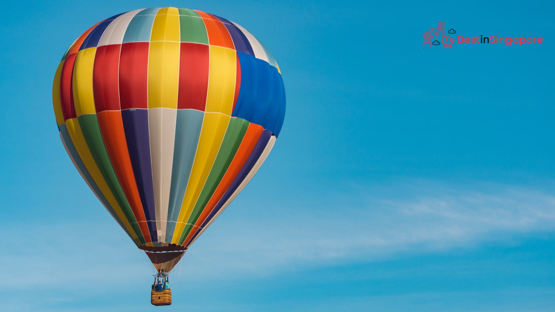 Soarin’, Flyin’ on Singapore’s First Hot-Air Balloon Ride